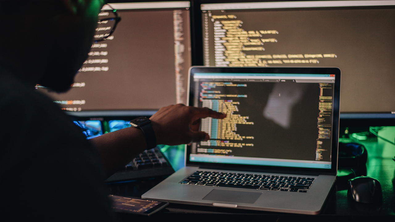 How Programming Languages Shape Modern Health Gadgets